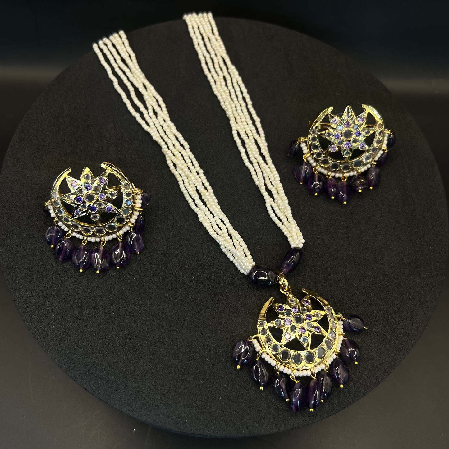 Nayab Pendant Set