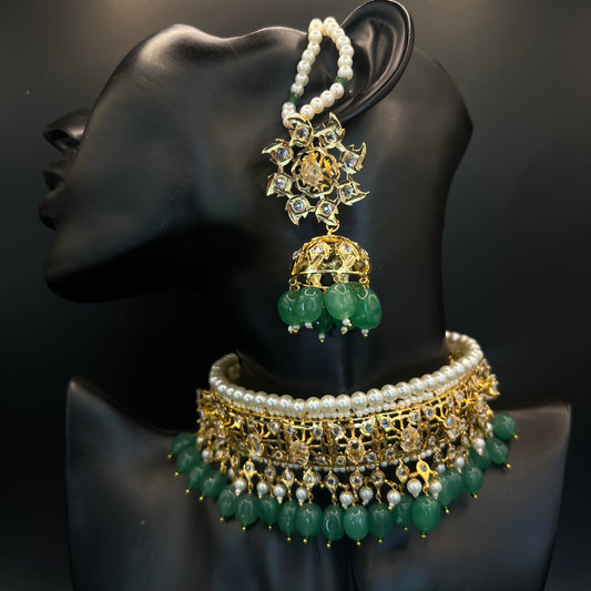 Zahra Green Choker Set