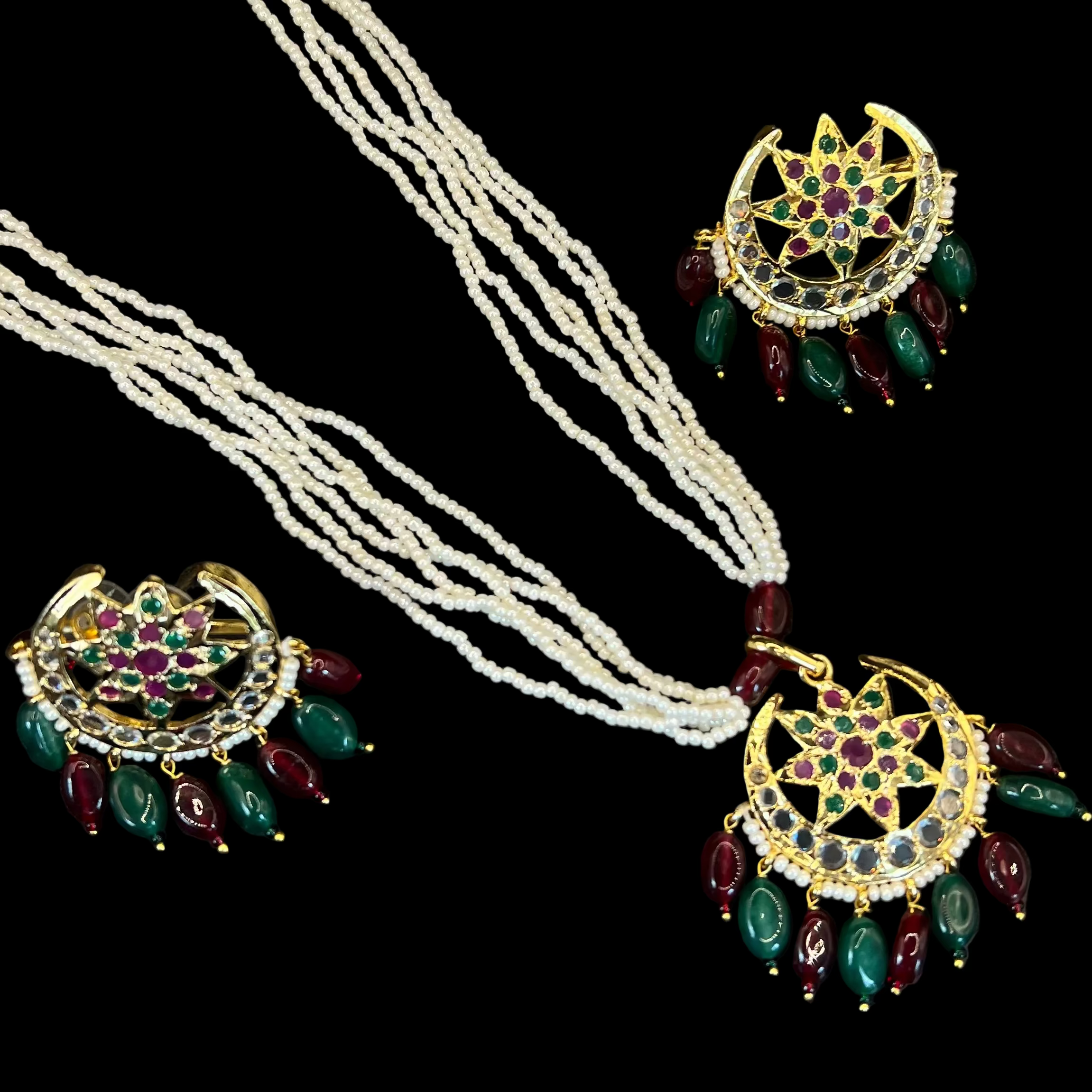 Nayab Red&Green Pendant Set